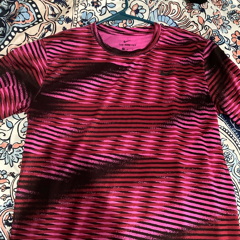 Nike dri-fit tshirt